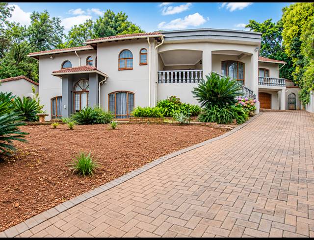 5 BEDROOM FREEHOLD FOR SALE IN FAERIE GLEN